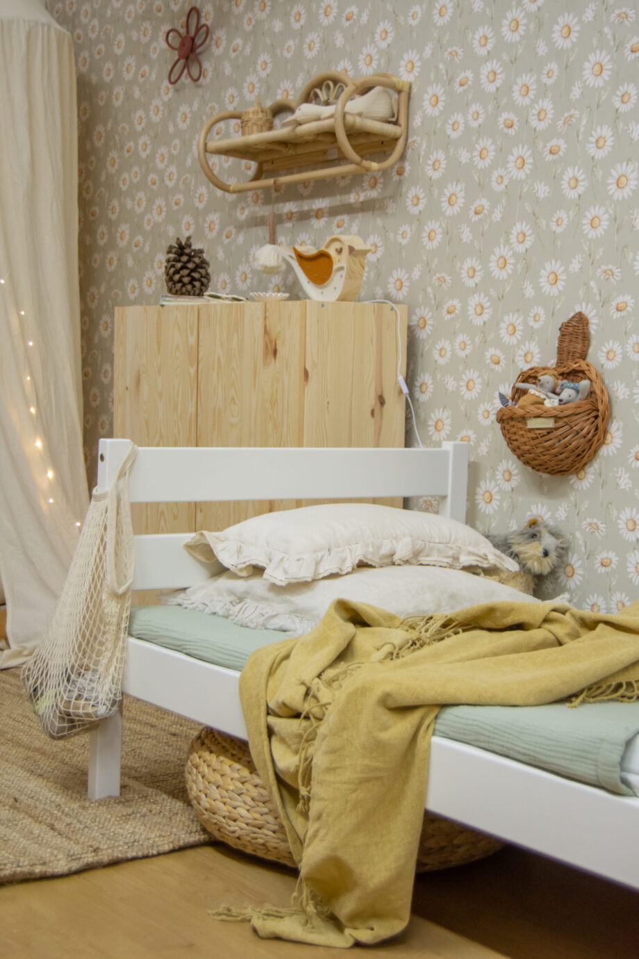 Tapeta Stokrotki Sunny Daisy zielona